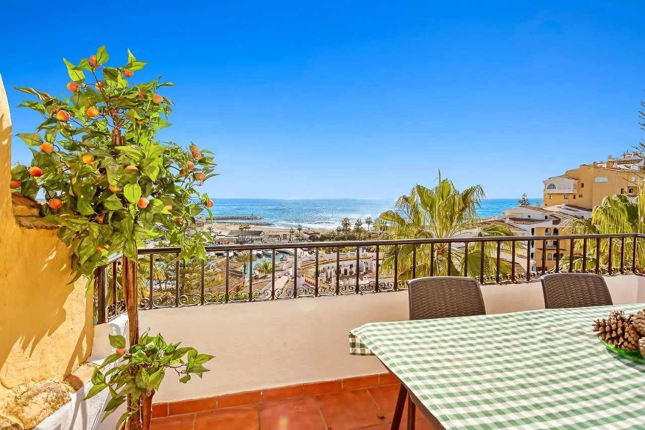 J96 Cabopino Daire Marbella