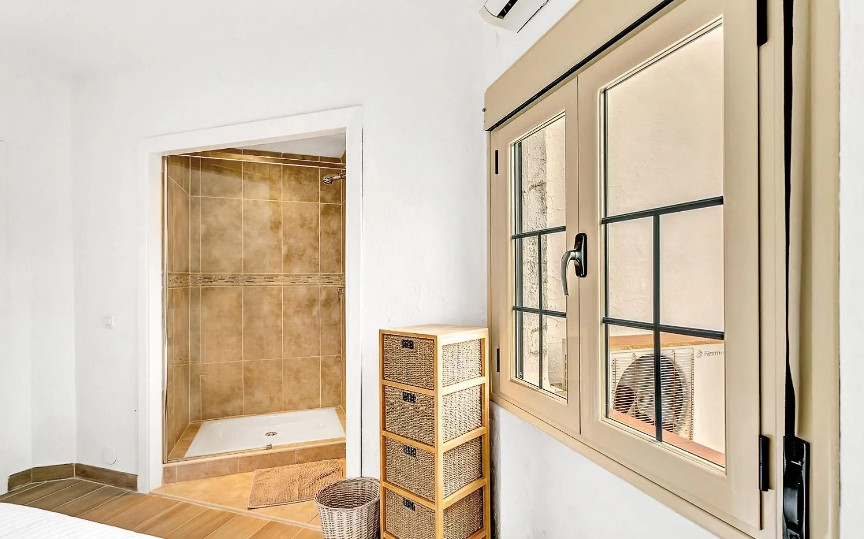J96 Cabopino Daire Marbella