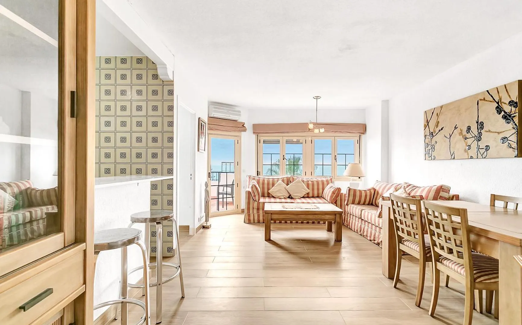 J96 Cabopino Daire Marbella