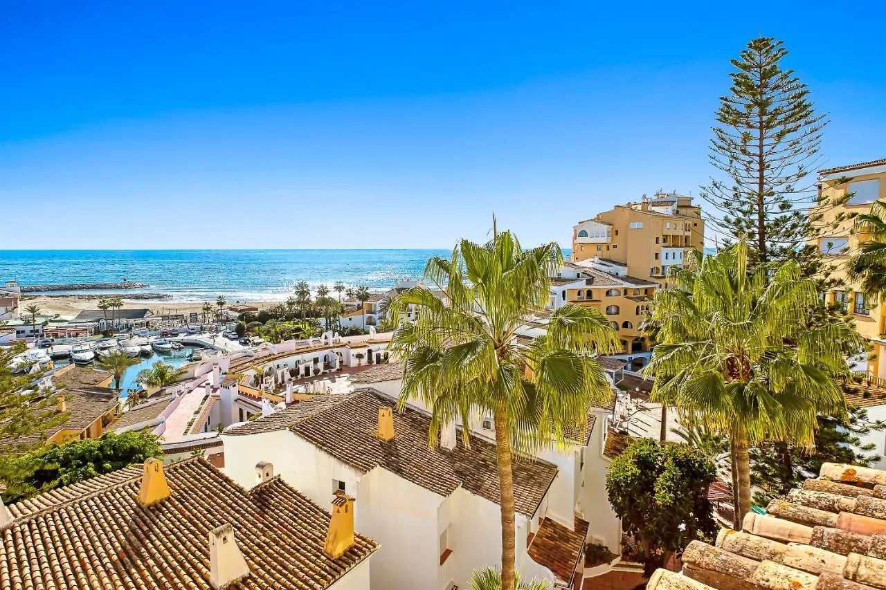 J96 Cabopino Apartment Marbella