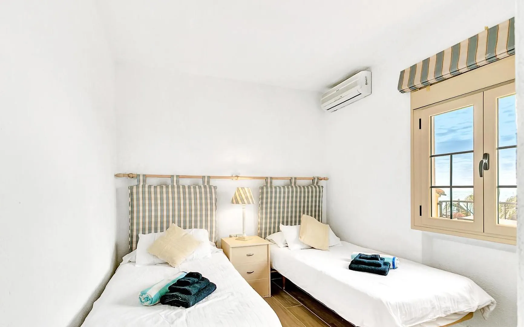J96 Cabopino Apartment Marbella